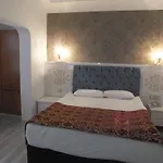 Urcu 3*