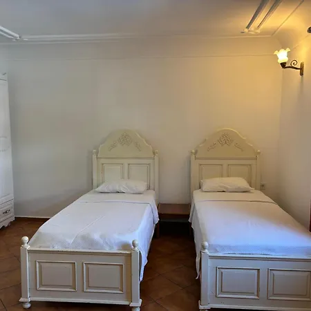 Urcu Szálloda 3*