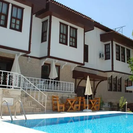 Urcu Szálloda 3*