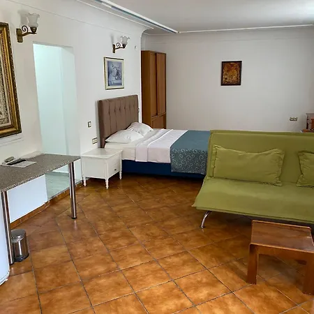 Hotel Urcu 3*