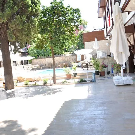 Urcu Hotel 3*
